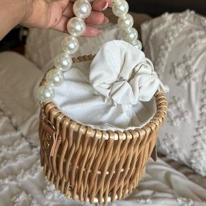 Wicker Pearl Handle Bucket Bag - Cream Liner